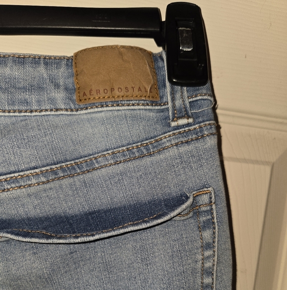 Aeropostale Faded Blue Ripped Jean Shorts - Picture 4 of 5